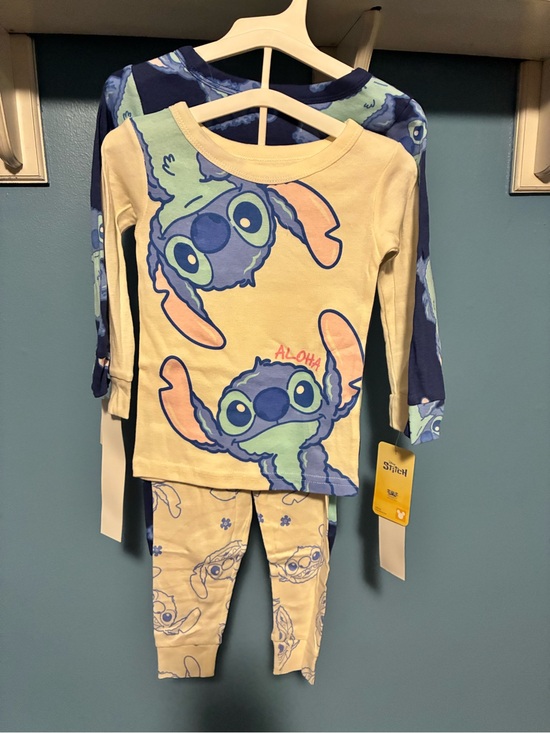 Other - Disney Stitch 2-Piece Pajama Set Lot 2T Cream Navy NWT
